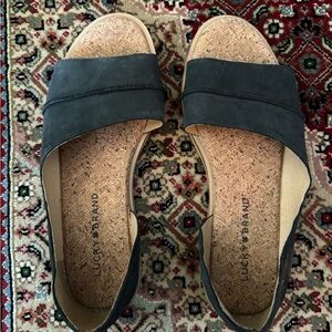 Women’s Lucky Brand black sandals size 7